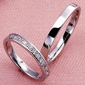 H&Cのハーフエタニティマリッジリング/結婚指輪