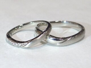 広島市西区新村夫妻の結婚指輪