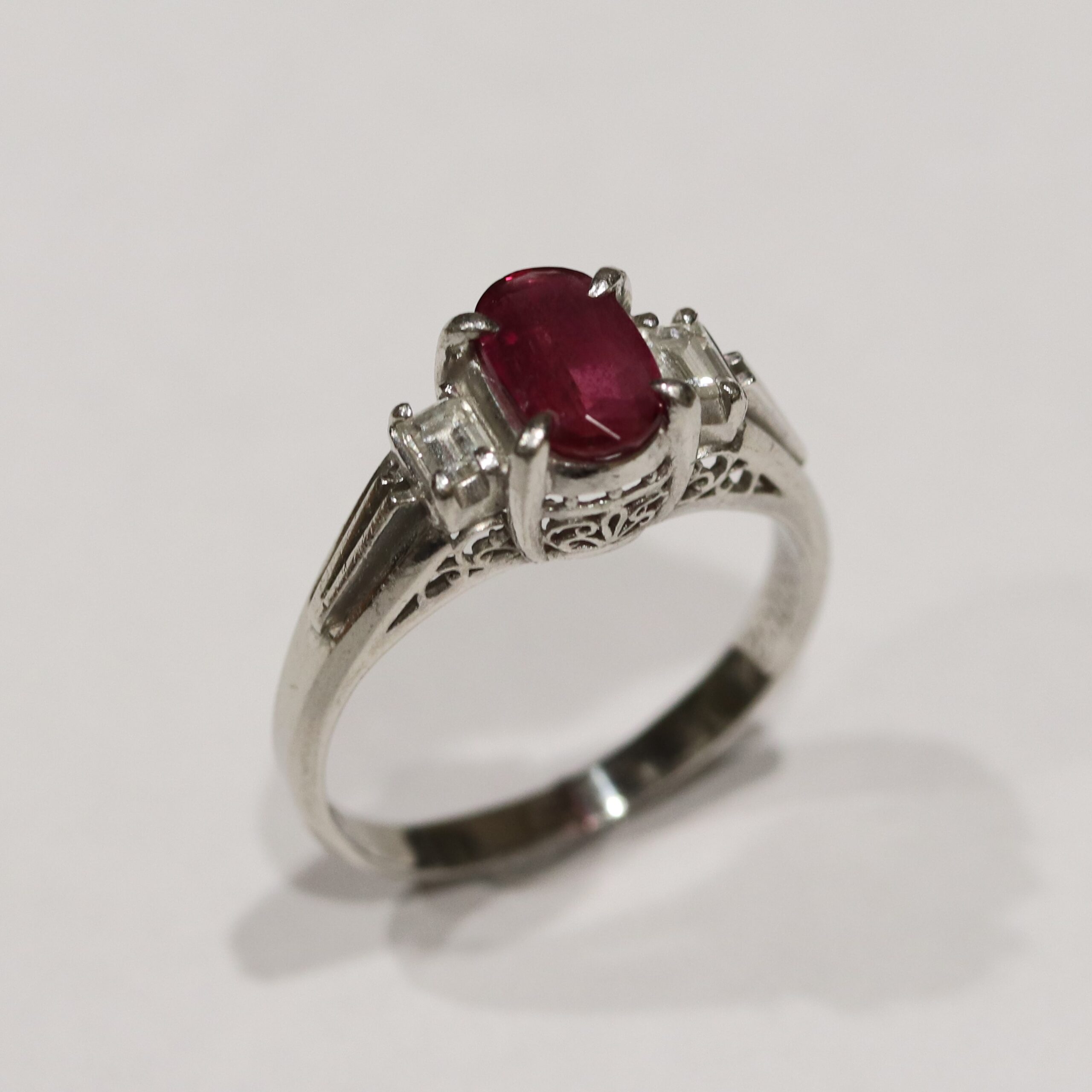 広島県安芸郡府中町I様 プラチナルビーリングリフォーム前