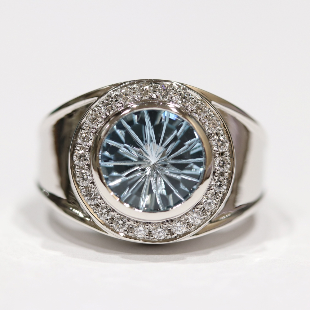 広島市佐伯区D様　プラチナブルートパーズ／ダイヤリングオーダーメイド正面