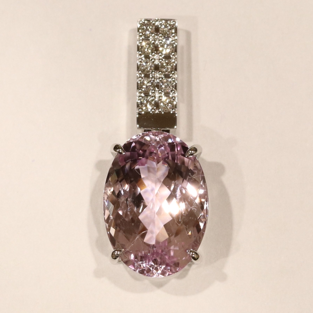 広島市西区M様 プラチナモルガナイトペンダントトップリフォーム後