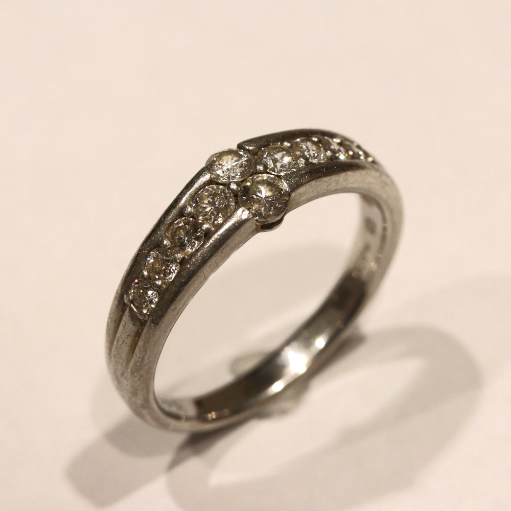 広島市中区T様 K18ダイヤ10石プチネックレスリフォーム前