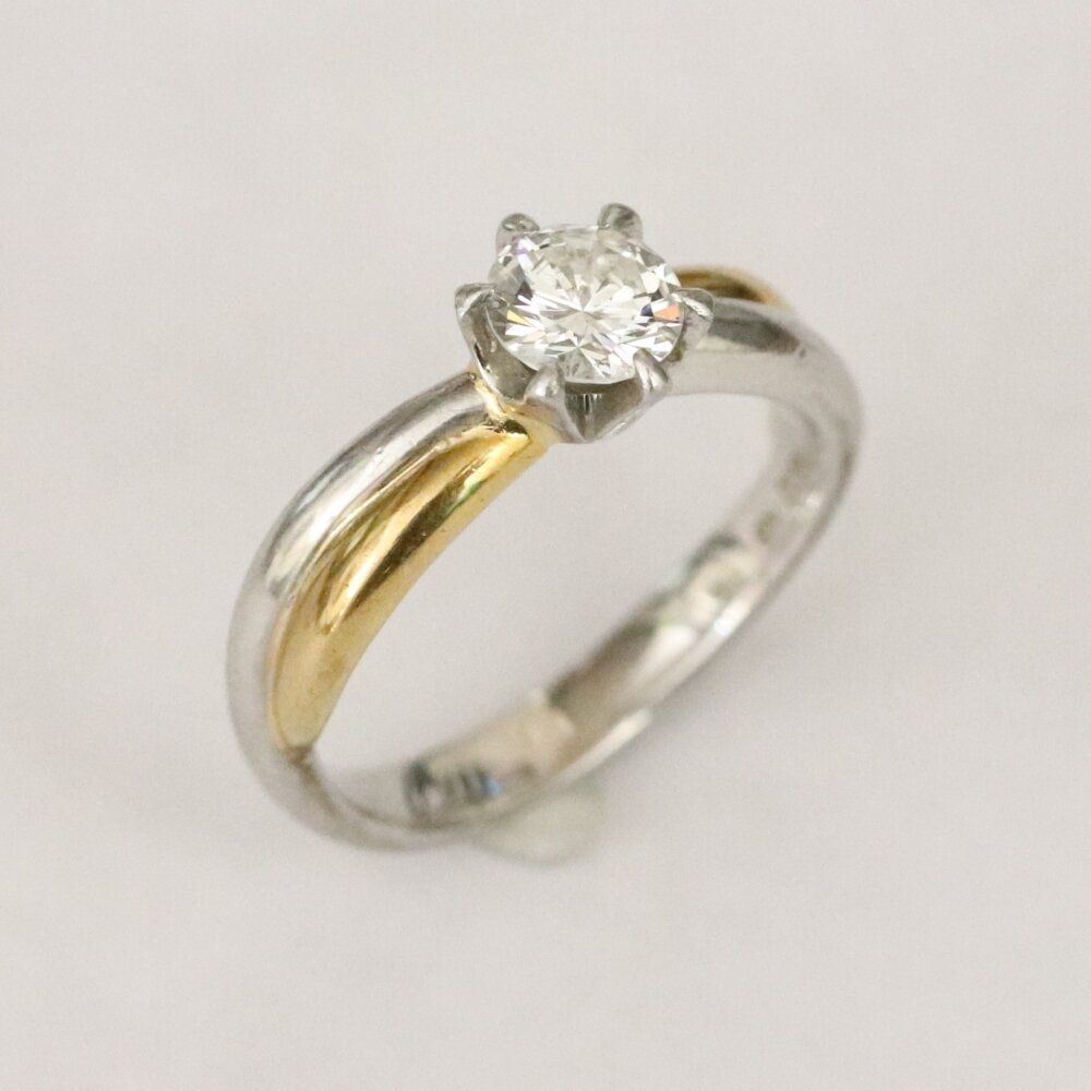 広島市中区S様プラチナダイヤペンダントリフォーム前