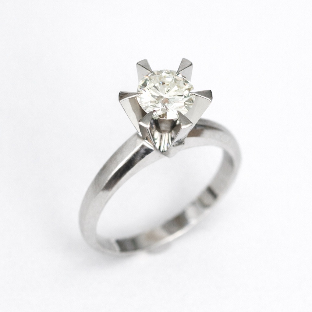 広島市中区A様　プラチナダイヤペンダントリフォーム前